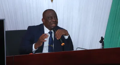 securite-alimentaire-en-cote-divoire-kobenan-adjoumani-presente-le-role-de-lagriculture-biologique