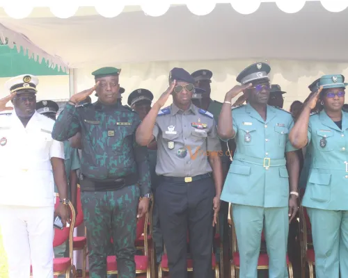 hommages-du-ministere-des-eaux-et-forets-a-feu-colonel-oka-yao-raphael