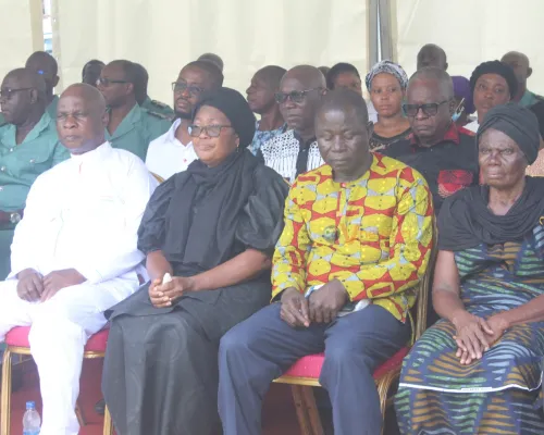 hommages-du-ministere-des-eaux-et-forets-a-feu-colonel-oka-yao-raphael