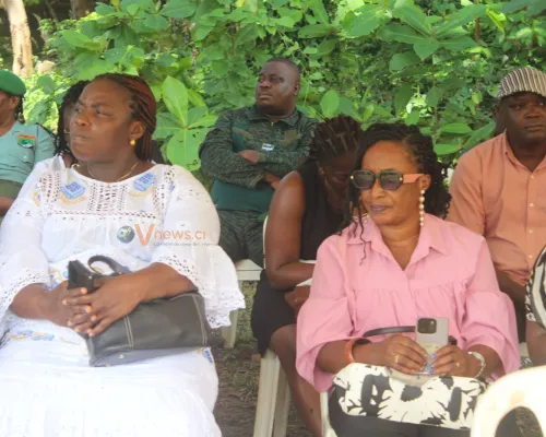 hommages-du-ministere-des-eaux-et-forets-a-feu-colonel-oka-yao-raphael