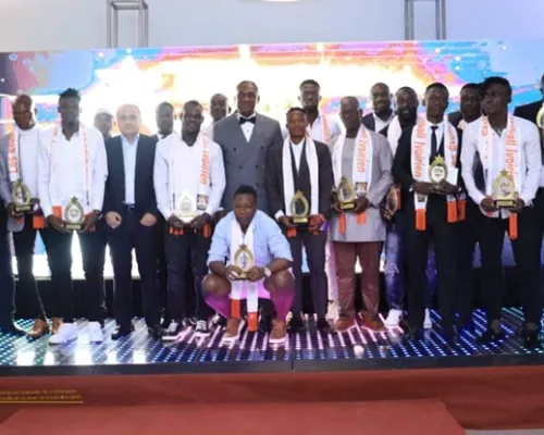 ceremonie-de-recompense-des-meilleurs-du-football-ivoirien-la-nuit-des-etoiles