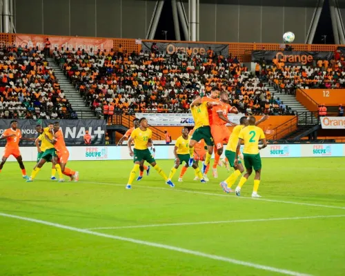 match-amical-cote-divoire-afrique-du-sud-lambiance-au-stade-felix-houphouet-boigny